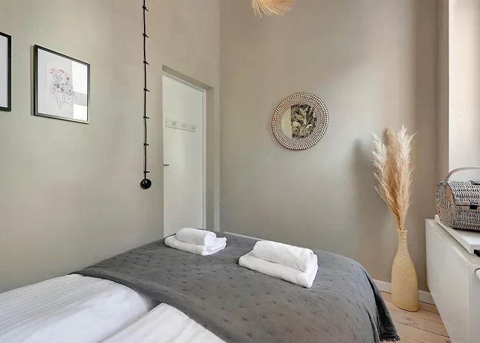 Azzuro Living - Cozy Two Bedroom Spot By The & Town By Lion Lägenhet Sopot