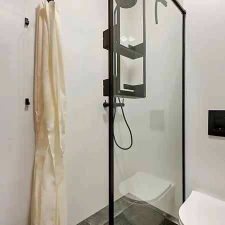 Azzuro Living - Cozy Two Bedroom Spot By The & Town By Lion * ソポト