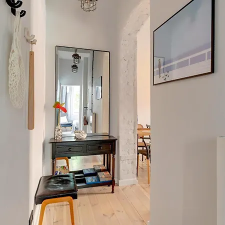 Апартаменты Azzuro Living - Prime Location By Lion