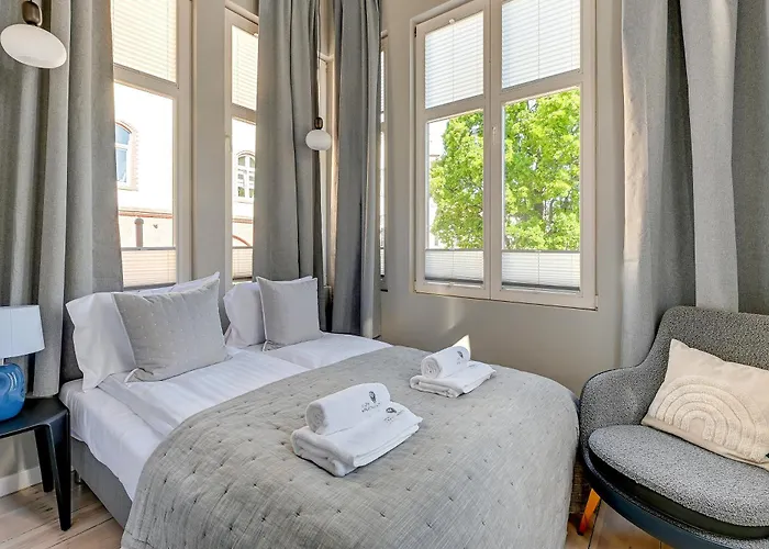 Azzuro Living - Cozy Two Bedroom Spot By The & Town By Lion Sopot